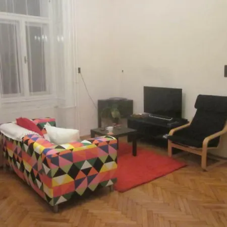For Groups In Centre Of Budapest, Isabella Str. Budapest